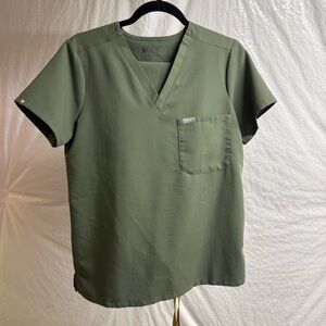 Figs High Waisted Zamora Joggers / Figs Catarina Top (Moss)